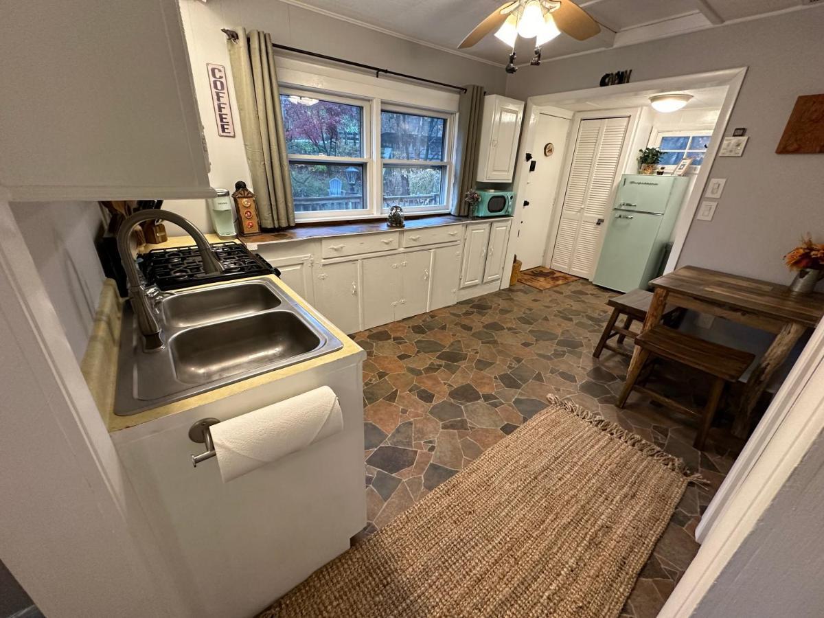 Escape To A Streamside In The Lower Catskills * Wurtsboro